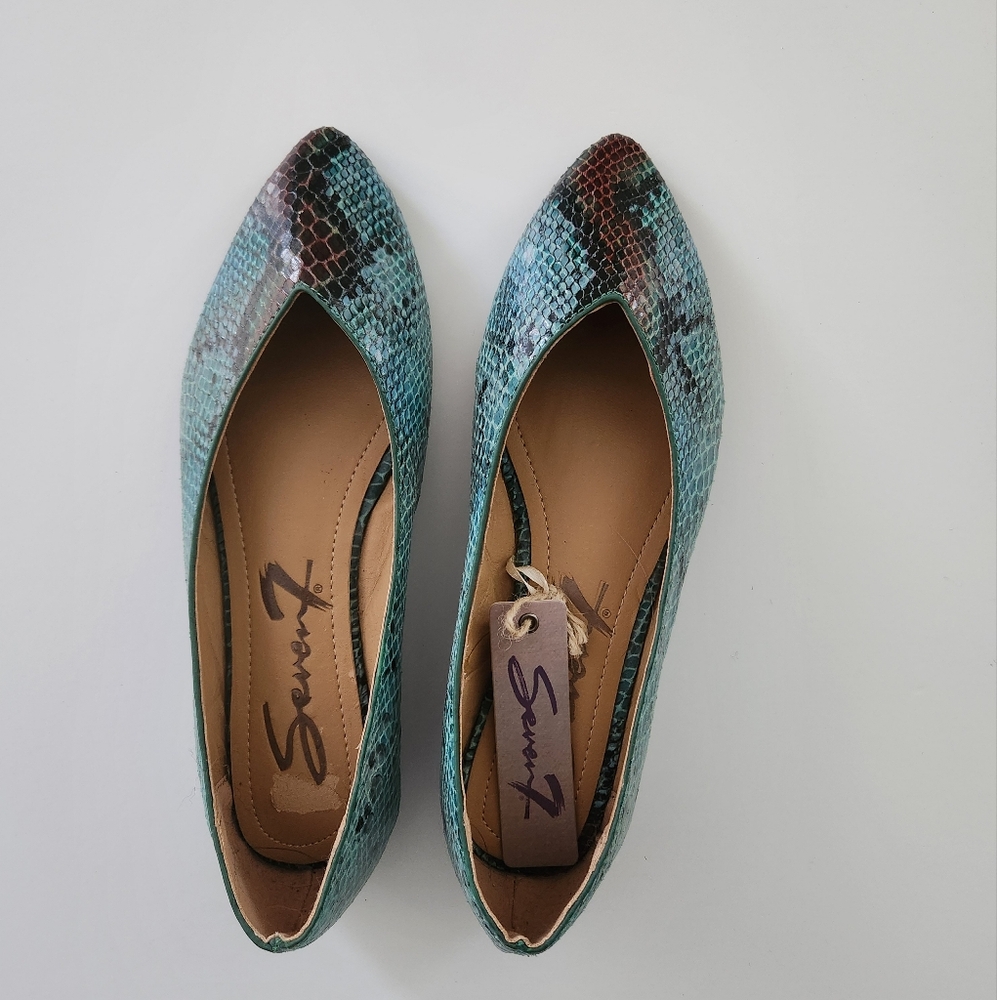 Seven7 Blue and Brown Flats Elegant Slip-On Loafers